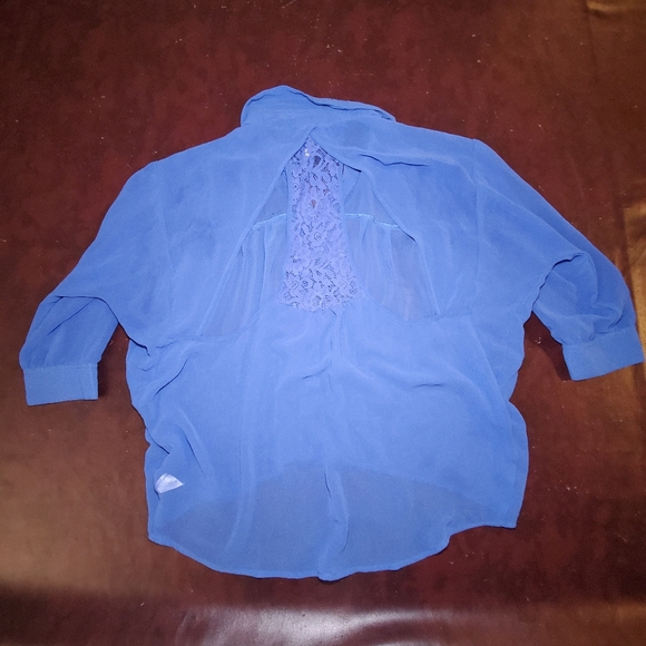 Kirra semi sheer button down flowy blouse - Picture 4 of 5
